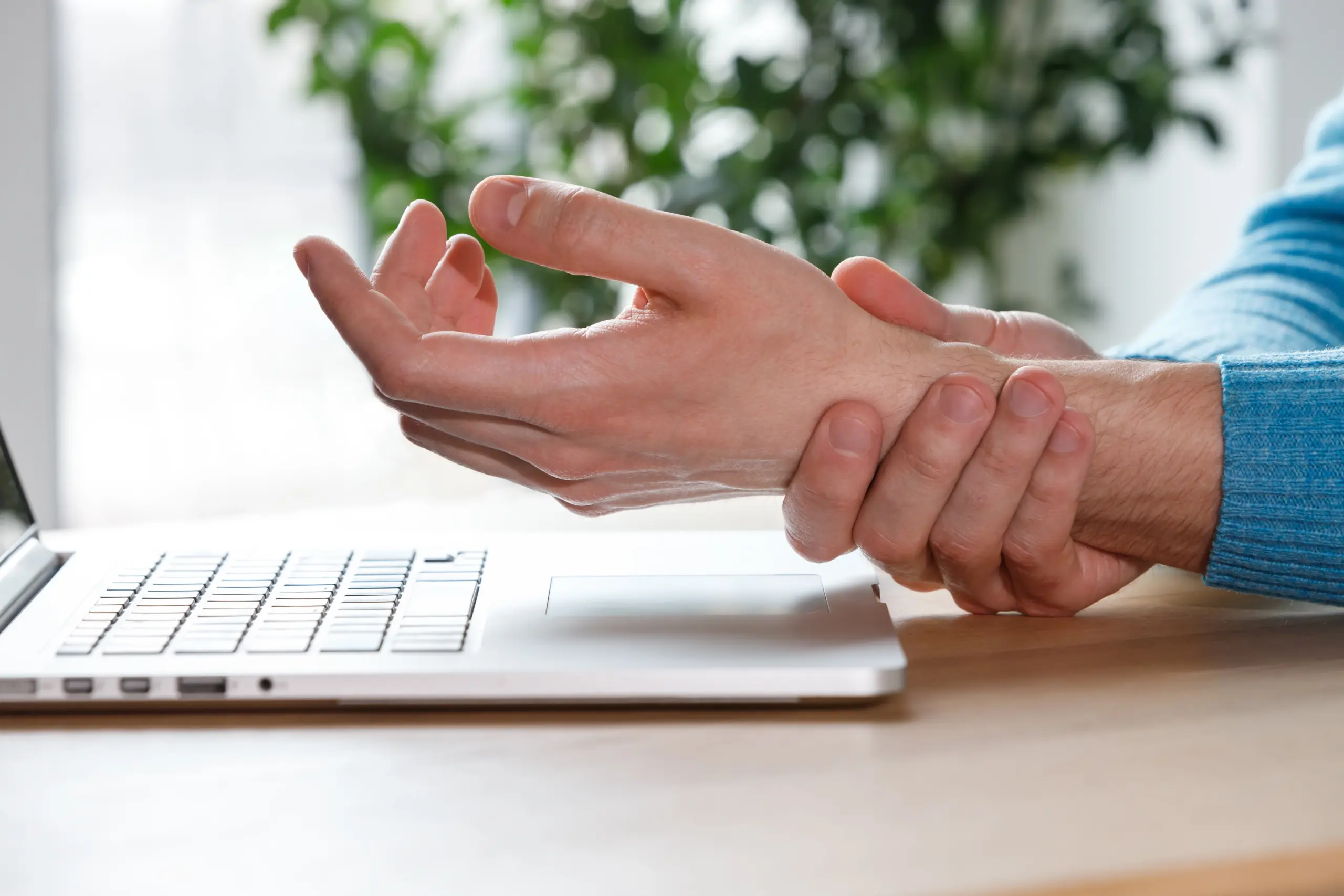 Hand & Wrist Pain Doctor Fairhope Alabama